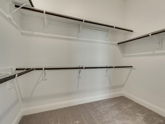 5th image of 3225 Woodlawn Ave
