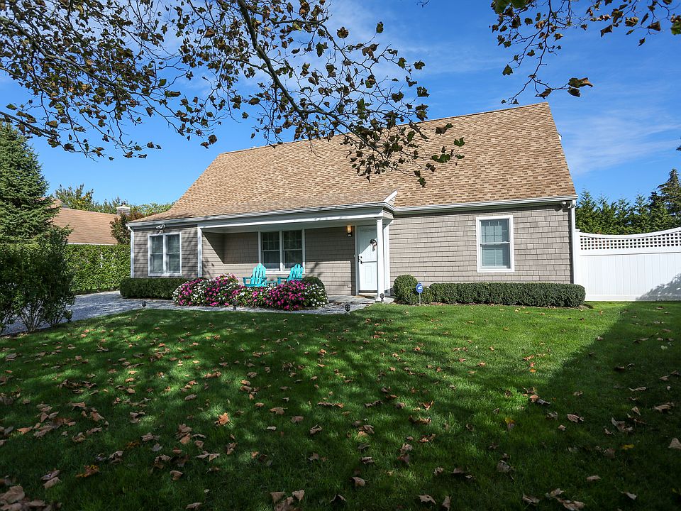 1st image of 6 Meadowgrass Ln