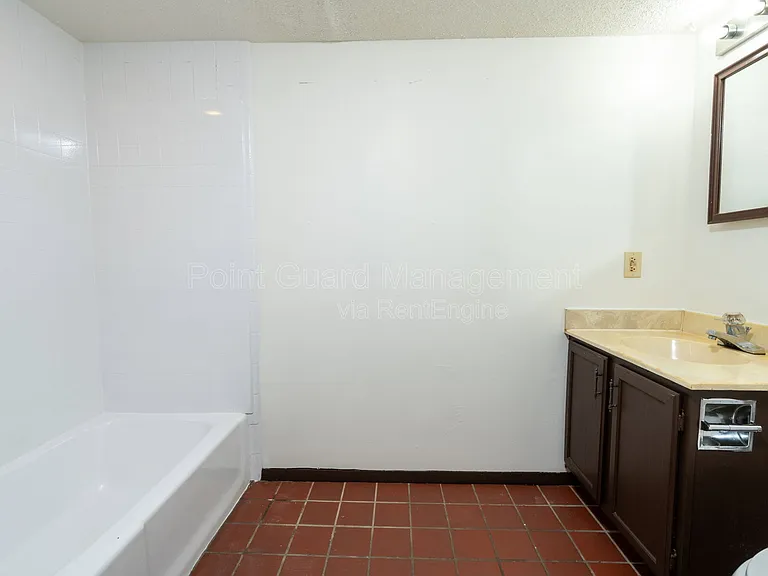 Midtown Place Apartments — Photo 39