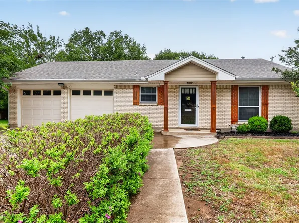 2319 Carter Creek Pkwy, Bryan, TX 77802