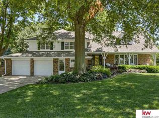 9824 Laurel Ave, Omaha, NE 68134