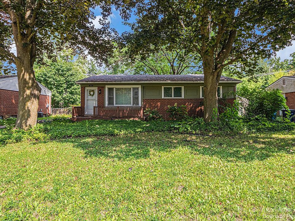 1st image of 454 Evergreen Dr
