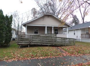 834 Bertha Ave, Akron, OH 44306