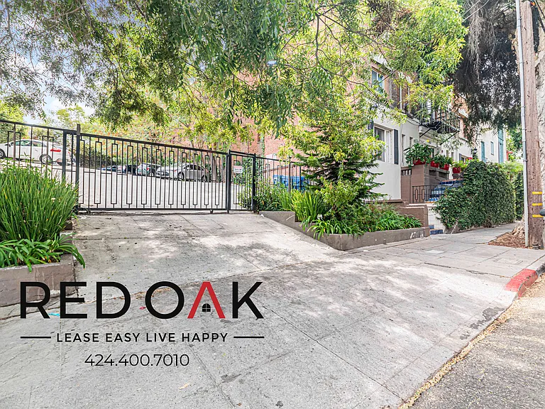 532 S Coronado St #202 — Photo 13