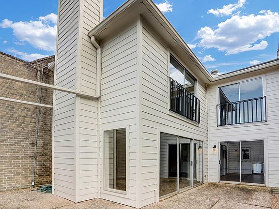 3rd image of 4802 Palmetto St