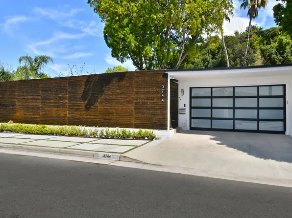 3744 Cody Rd, Sherman Oaks, CA 91403