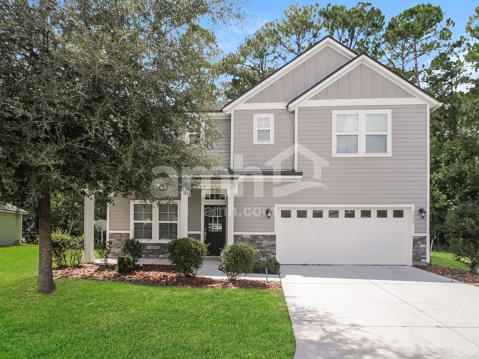 4 bed, 2.5 bath, 2458 sqft, $2,595 — Photo 1