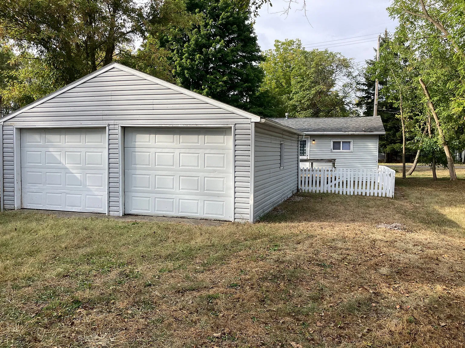 Oak Grove — Photo 2