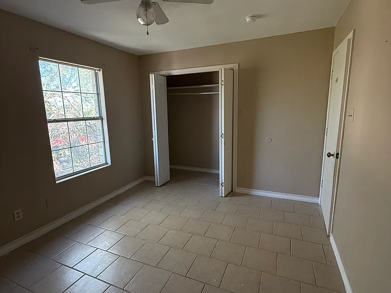 3215 Ligarde St #4 — Photo 3