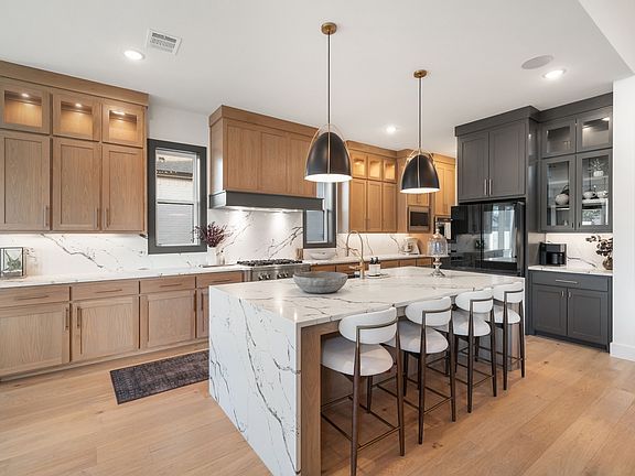 5th image of 4108 Hibiscus Dr