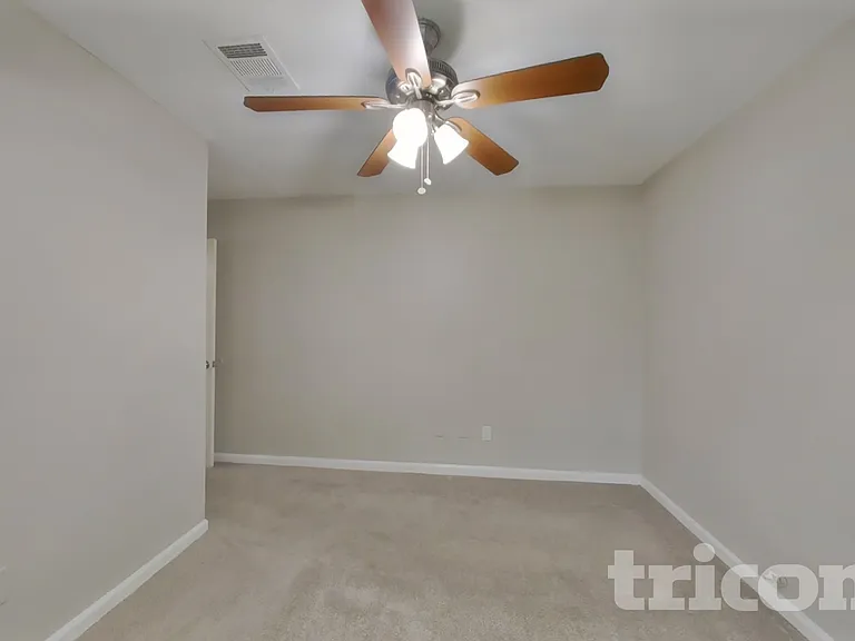 1438 Peach Spring Dr — Photo 10