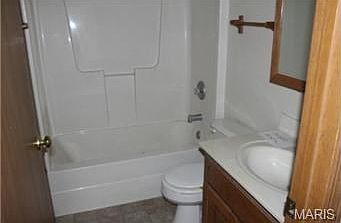 5th image of 1527 Bishop Dr