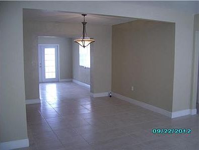 3rd image of 7661 Farragut St