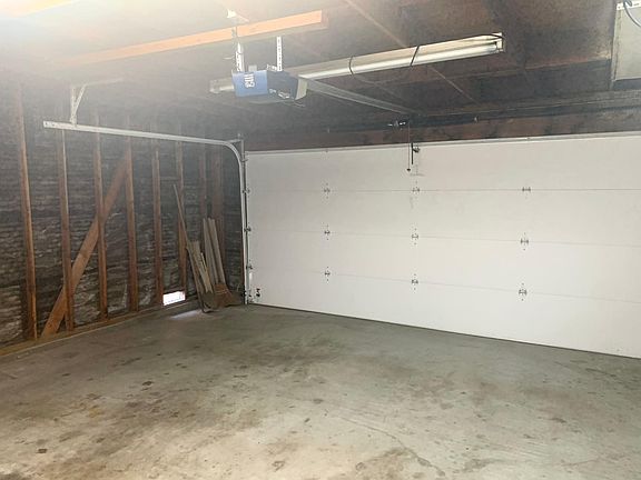 3rd image of 10277 Alexandria St
