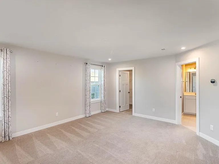 4003 Bluebell Ln — Photo 33
