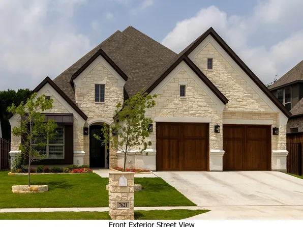 7621 Ira Dr, North Richland Hills, TX 76182