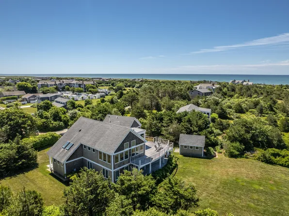 84 Mattakesett Way, Edgartown, MA 02539