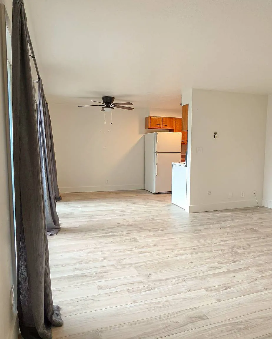 650 Gladstone Street - 4 — Photo 1