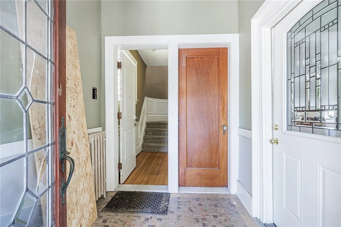 2 bed, 1.0 bath, 1850 sqft, $2,300 — Photo 4