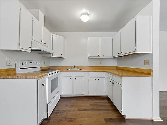 5th image of 9633 15th Bay St #6