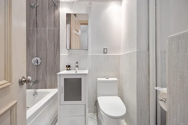 Rented by WAM Partners - William Moses Co. | media 11