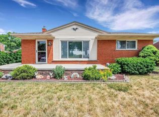 4583 E Thirteen Mile Rd, Warren, MI 48092