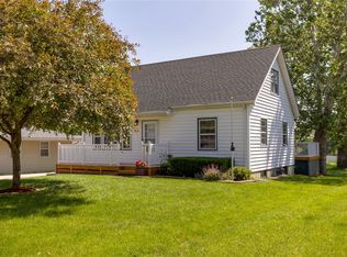 4103 E 27th St, Des Moines, IA 50317
