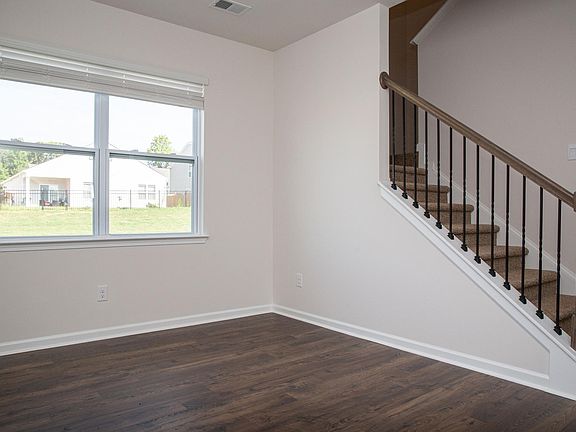 5th image of 1079 Longstone Way