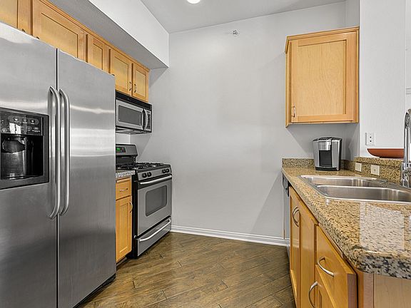 5th image of 450 J St Unit 4121