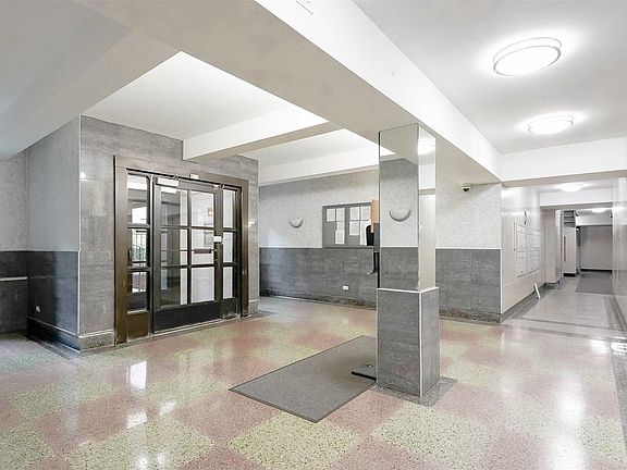 5th image of 8305 98th St APT 1D