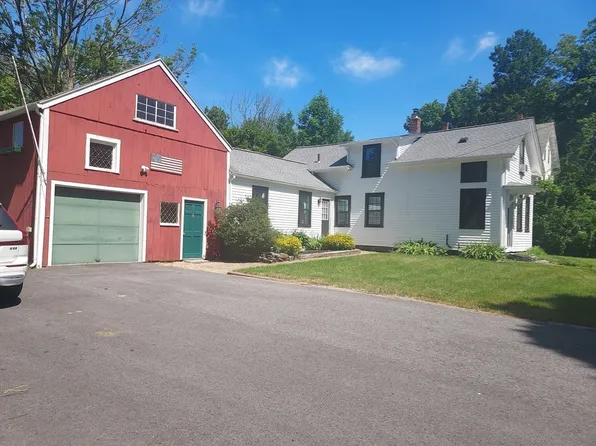 146 So St, Barre, MA 01005