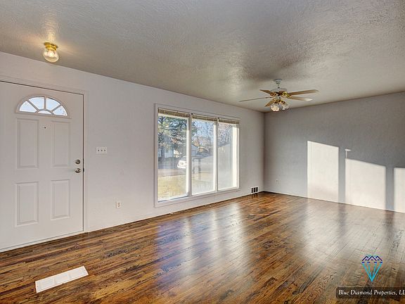 3rd image of 116 Woodlawn Dr