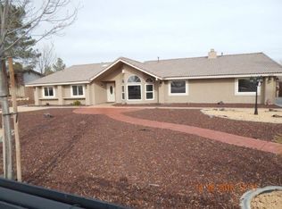 18350 Owatonna Rd, Apple Valley, CA 92307