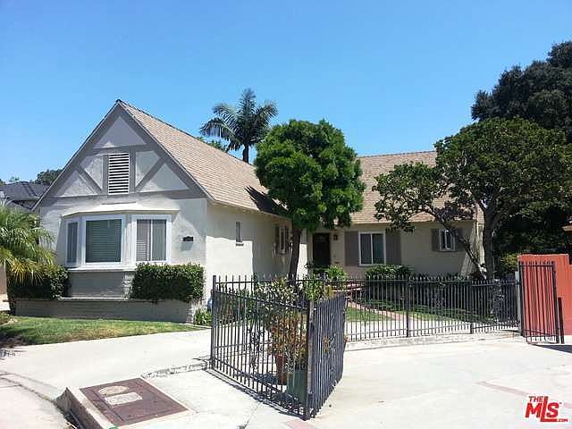 1st image of 5656 Valley Glen Way