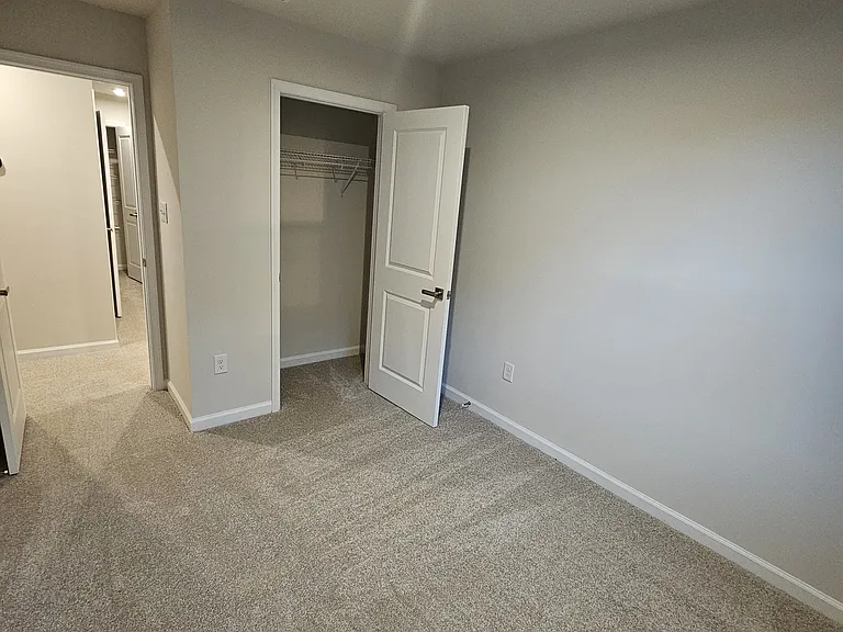 2032 Lewis Creek Cir NE — Photo 16