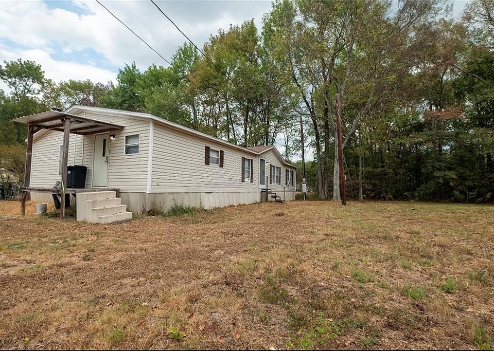2nd image of 4107 Brown St