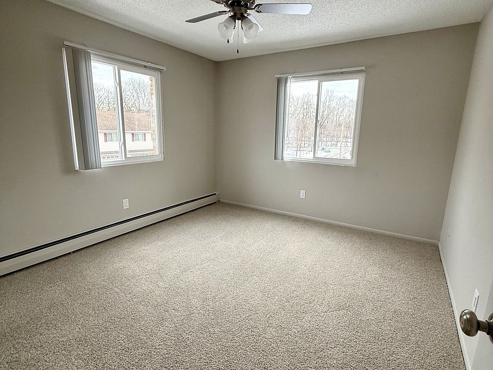 1st image of 330 Cottage Ave W APT 207