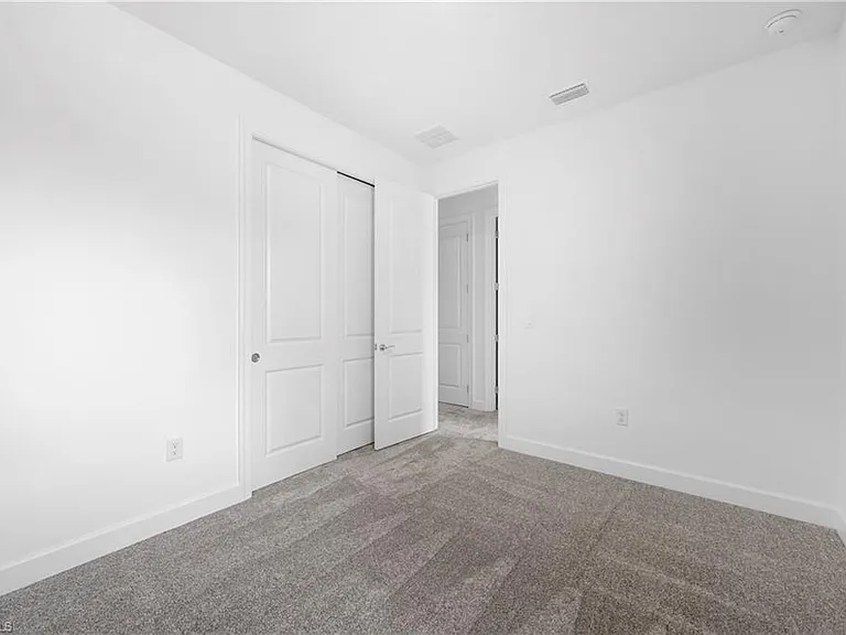 4246 Sonoma Oaks Cir — Photo 24