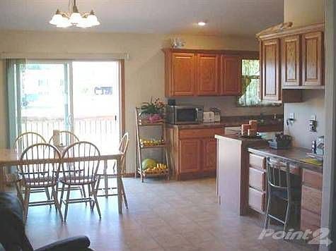 Dinette & Computer Nook with Kitchen
