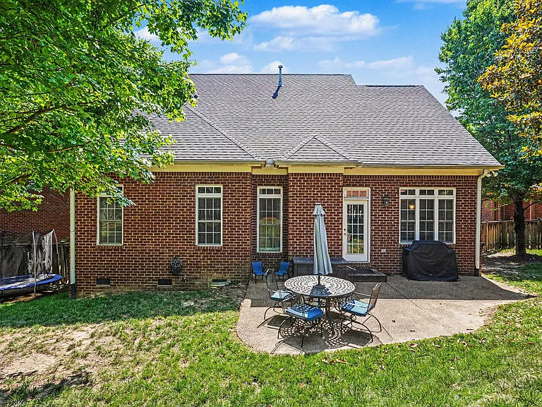 625 Palisades Ct — Photo 25