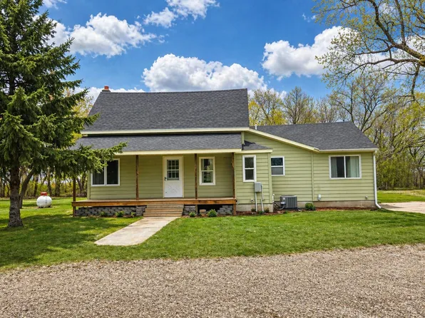 47390 210th St, Morris, MN 56267