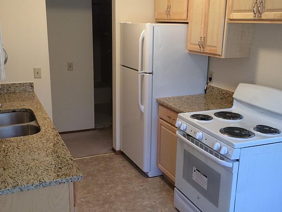 3rd image of 100 Circle A Dr S APT 206