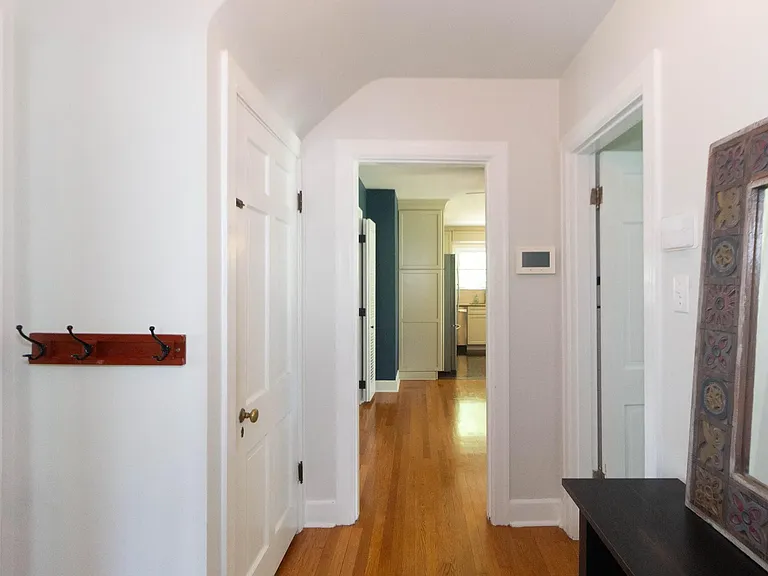 147 Jesselin Dr — Photo 16