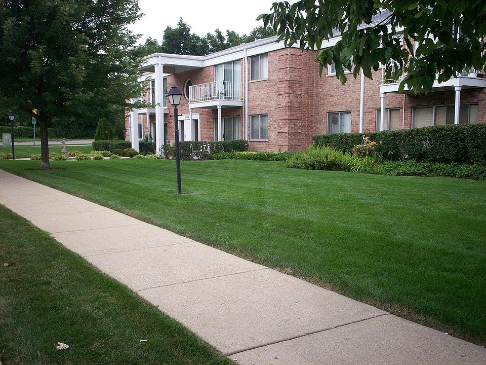 2nd image of 5117 Blodgett Ave APT 210