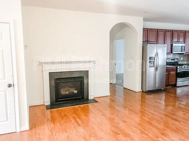4707 Brydes Ln — Photo 2
