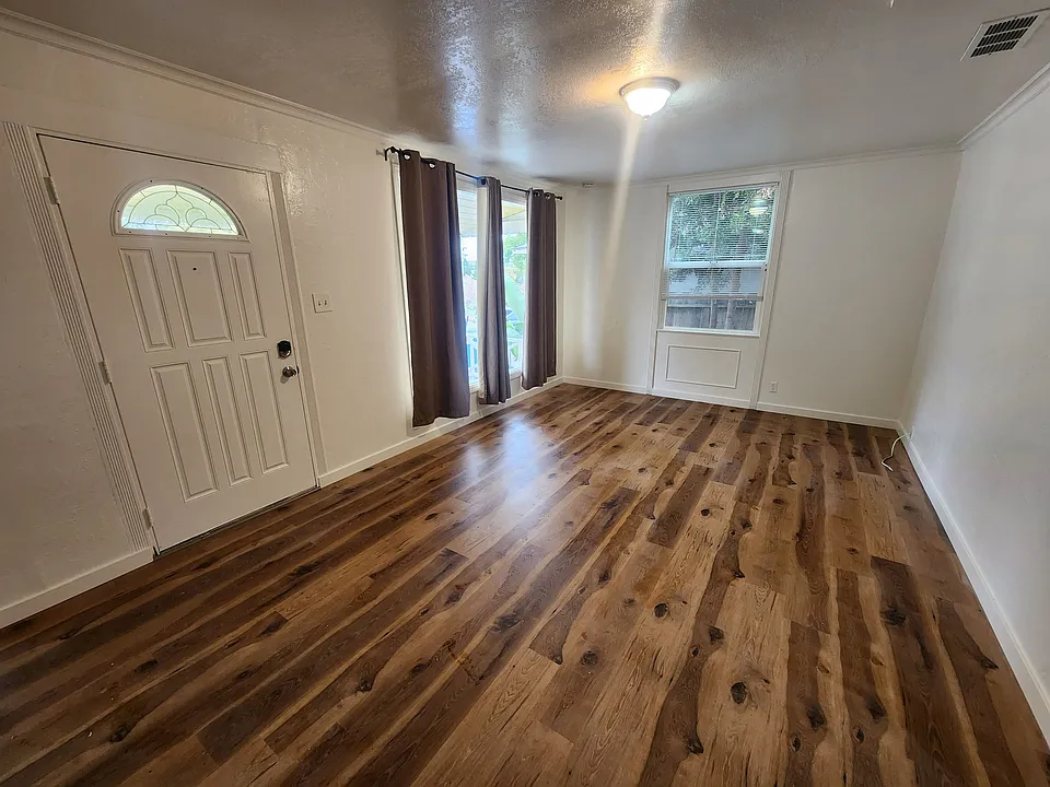 165 Howard Ave