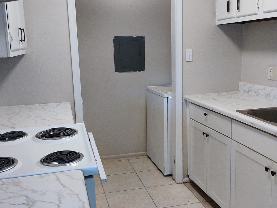 KITCHEN NEW COUNTERTOPS!
