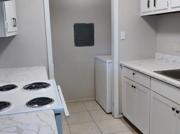 1120 Shilo Dr #D, Baker, LA 70714