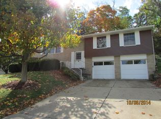 112 Tudor Dr, Saint Clairsville, OH 43950