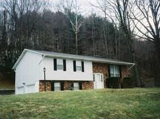 1588 Horns Hill Rd, Newark, OH 43055